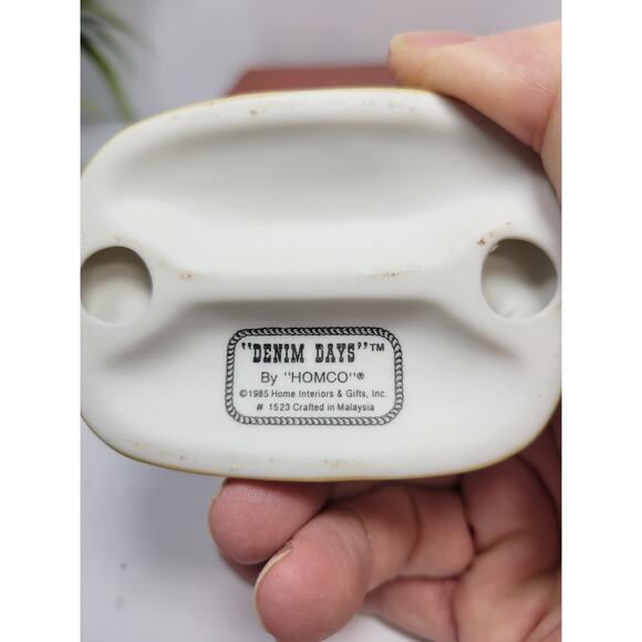 Vintage Denim Days, Christmas Surprise 1523 Danny Homco Figurine - Picture 6 of 6